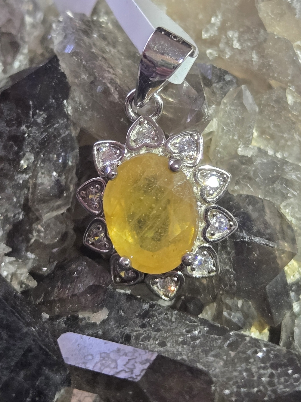 NWT Genuine Natural Yellow Sapphire 925 Sterling Silver Pendant